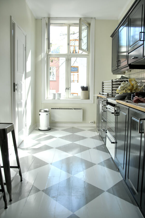 Painted Floors & Steps: 22 Top Design Ideas Using Colors and Patterns